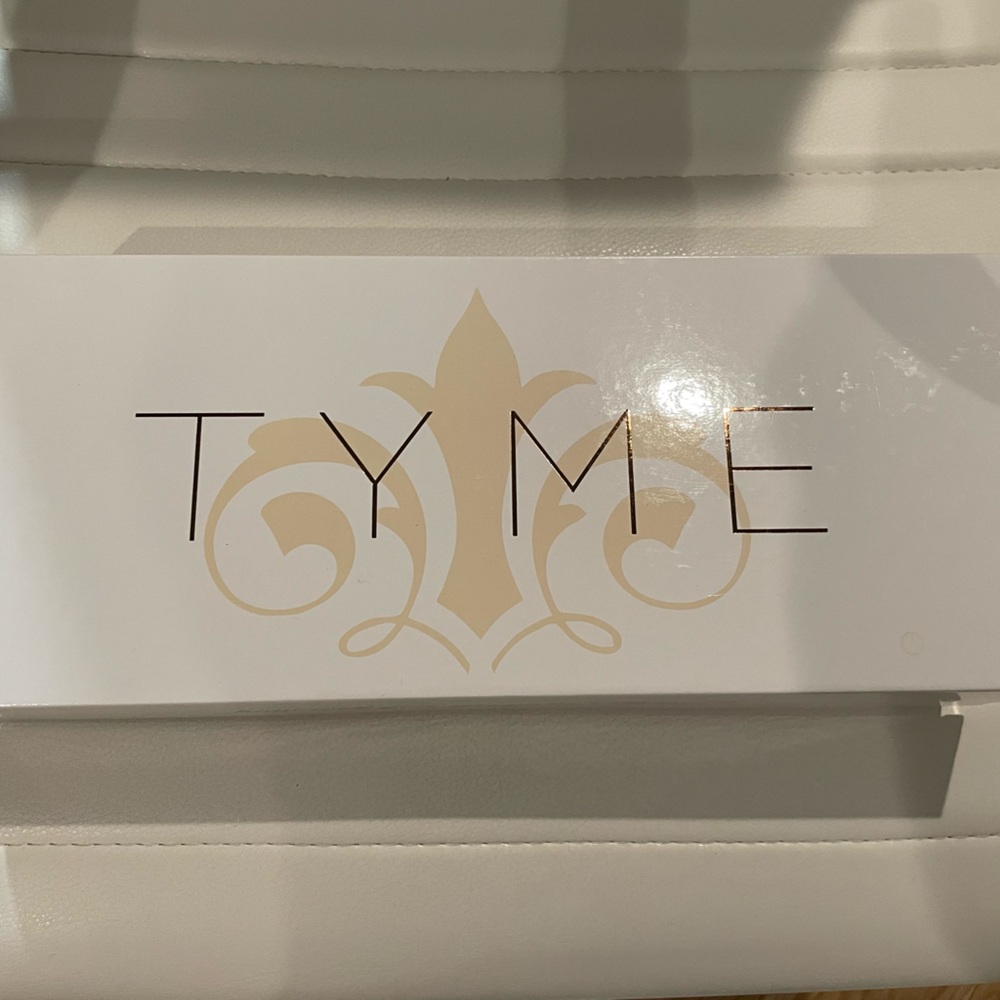 TYME HAIR IRON